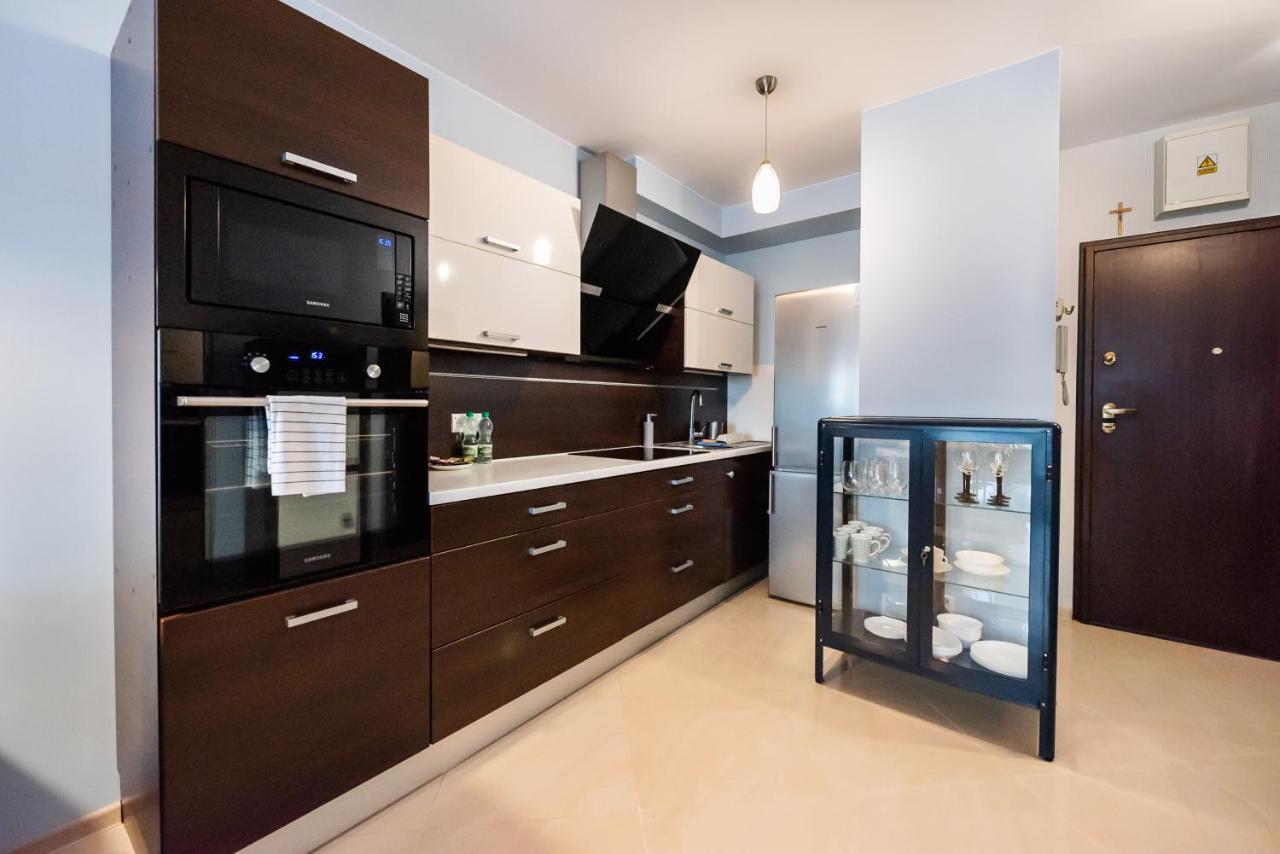 Wola Pleasure Place Apartment Warsaw Luaran gambar
