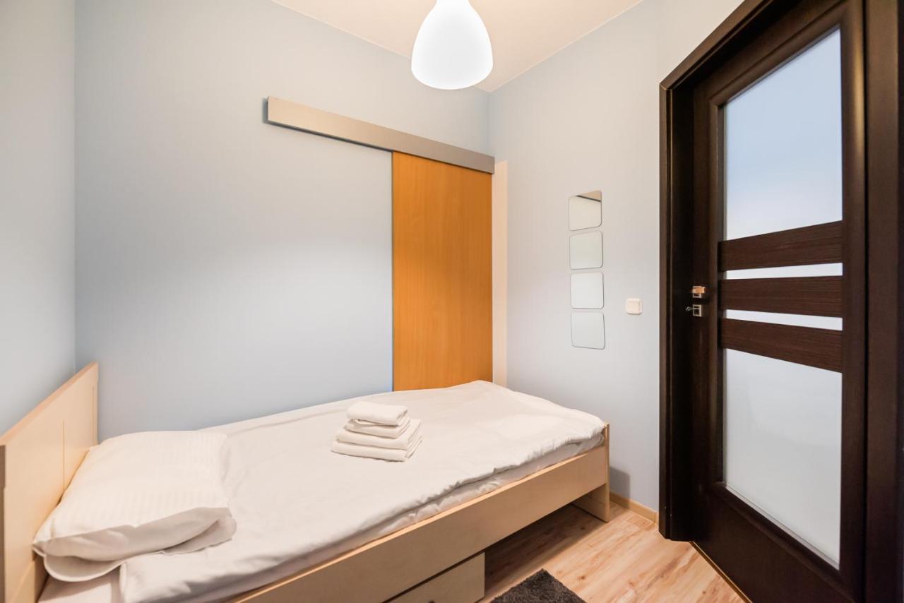 Wola Pleasure Place Apartment Warsaw Luaran gambar