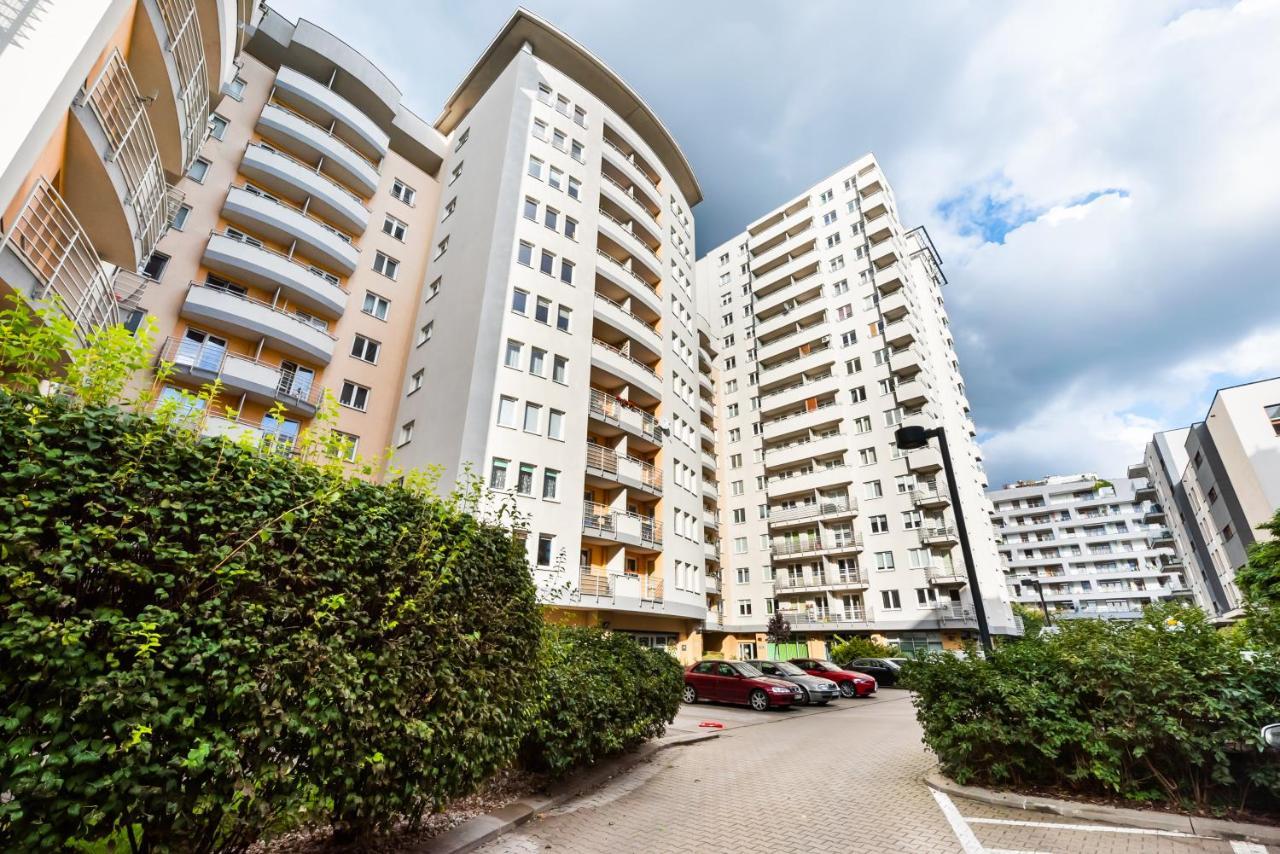 Wola Pleasure Place Apartment Warsaw Luaran gambar